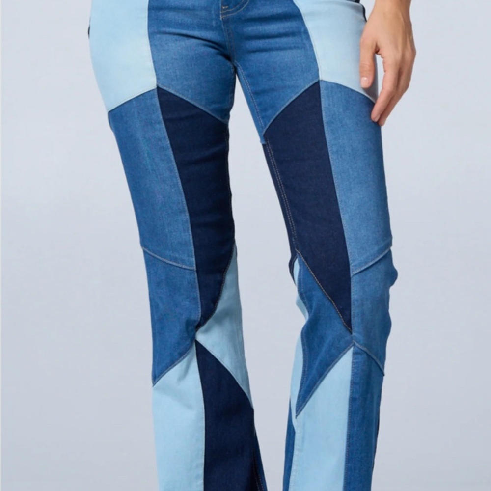High-Rise Patchwork Blue Turtle high waisted flare Jeans Size 5
